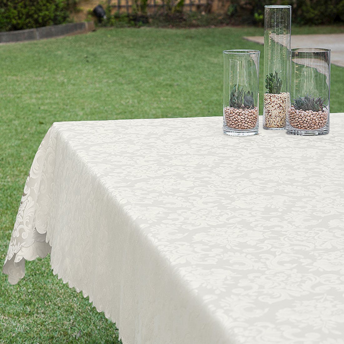 Toalha De Mesa Quadrada Lugares Off White Imperme Vel Arabesco At