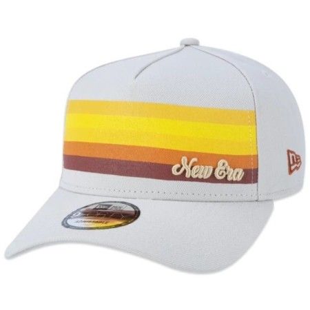 Boné New Era 9Forty A-Frame Snapback Vacation Aba Curva Bege e Amarelo