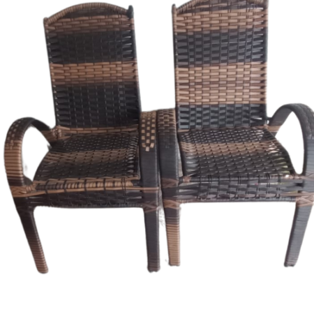Cadeira De Fibra Sintética Com Proteção e pés duplos cor chocolate