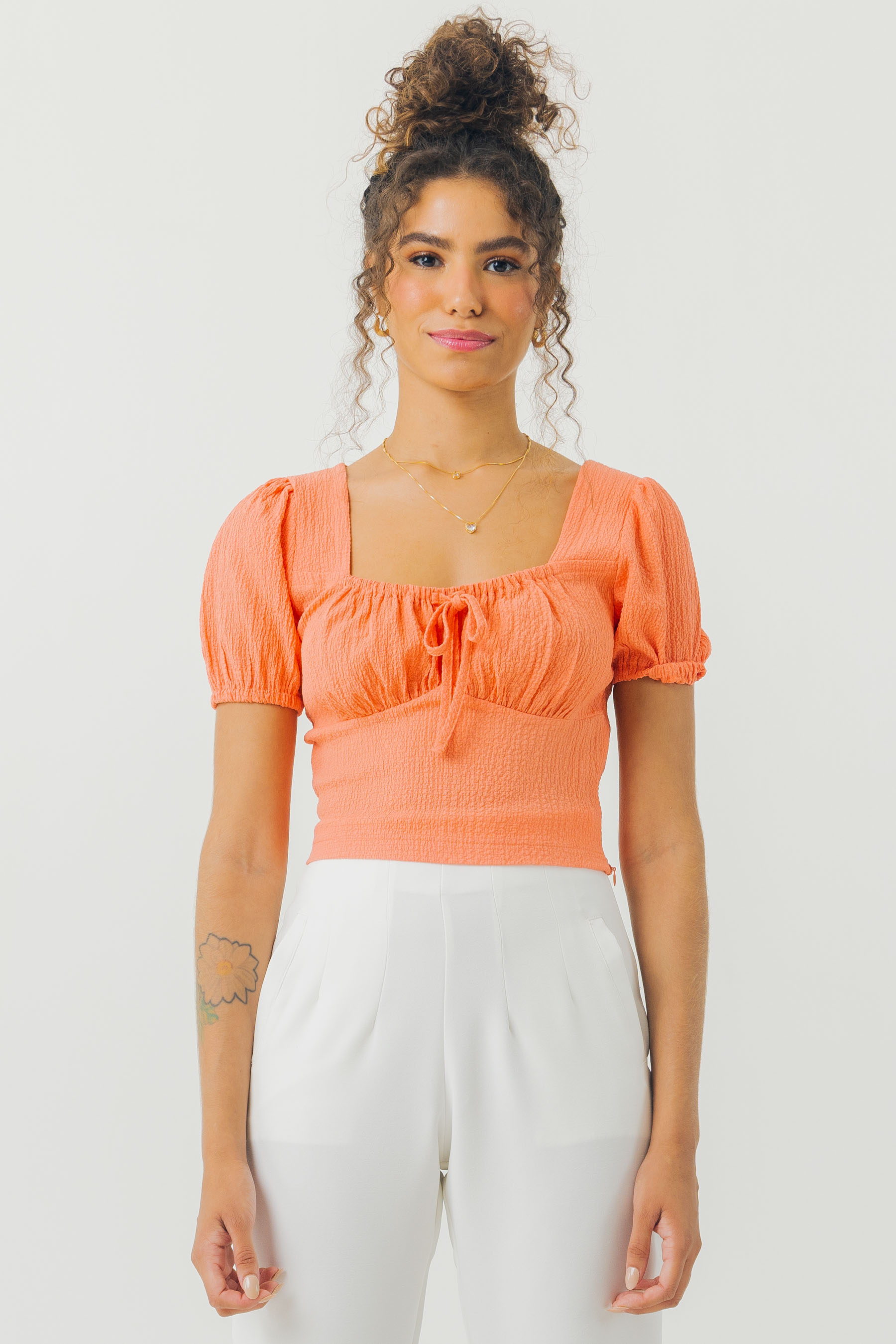 Blusa com Amarração Na Frente Coral