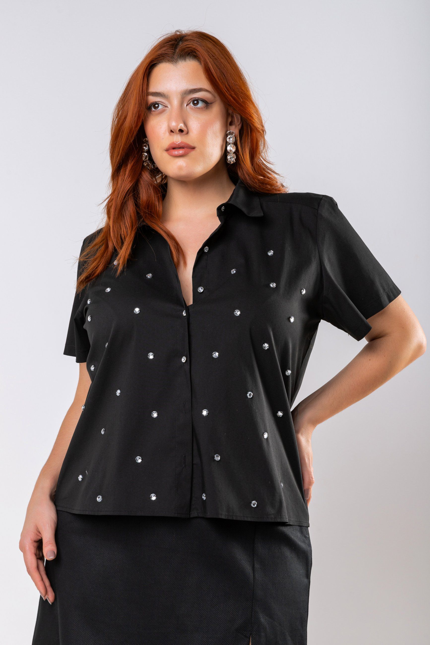 Camisa Cropped Bordado Preto