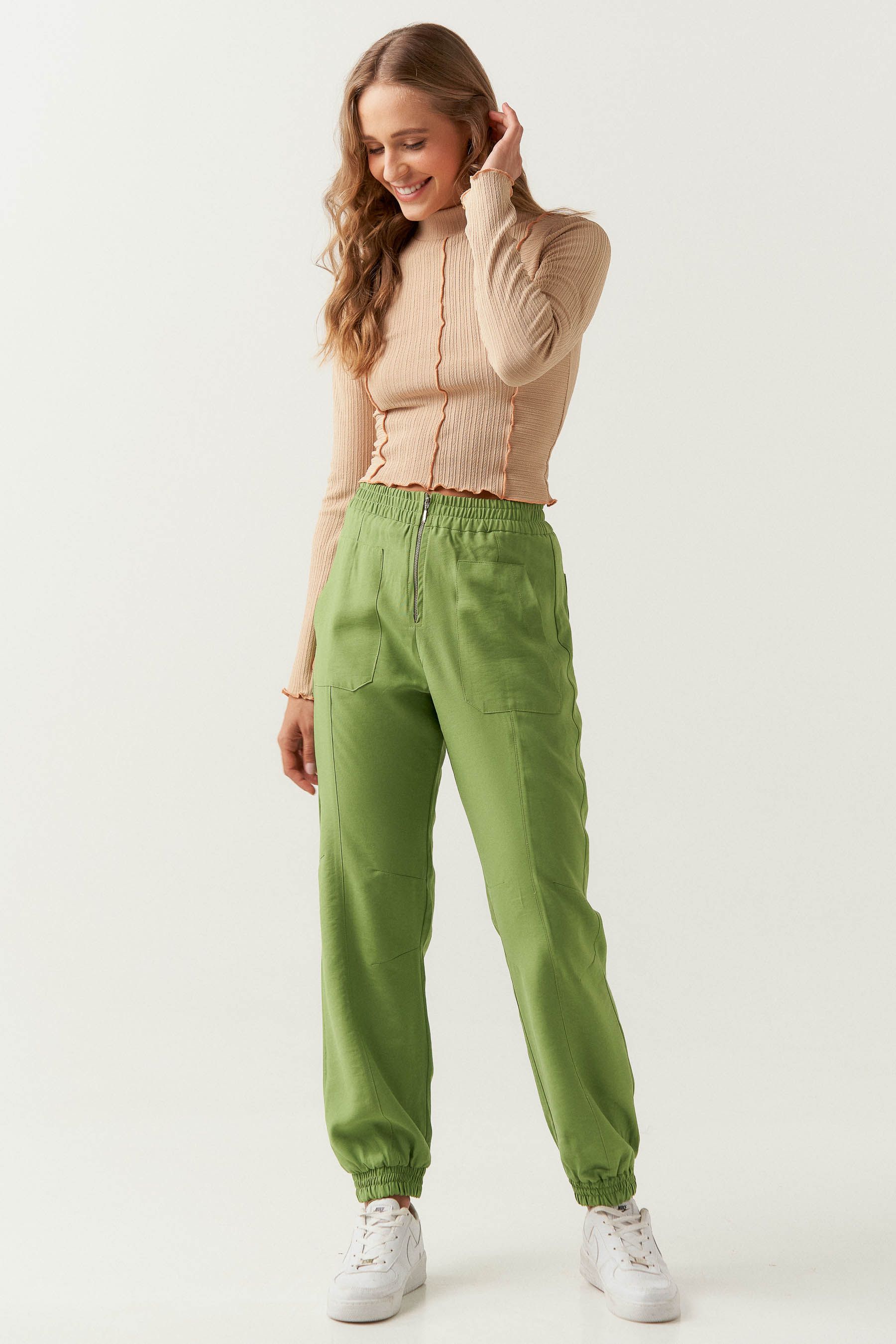 Calça jogger modern manu verde