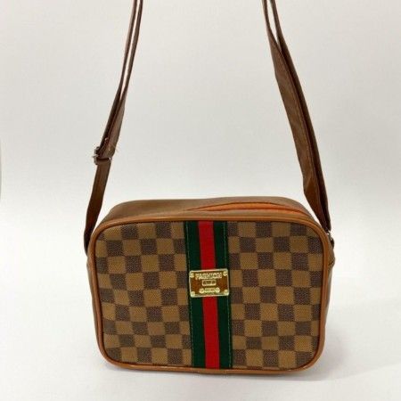 Bolsa Pequena Balada com Alça Louis Vuitton - Atacado 44 Goiânia.