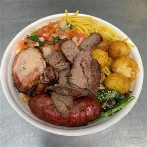 Marmitex *G* com 1 opção de carne.