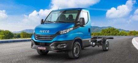 Daily 35-160 CS 3750 (Tq 90l+Airbag Duplo+Trio+AR+TFT Cluster+Comando Volan+Rádio) - CNH B - IVECO