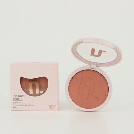 BLUSH NINA MAKEUP