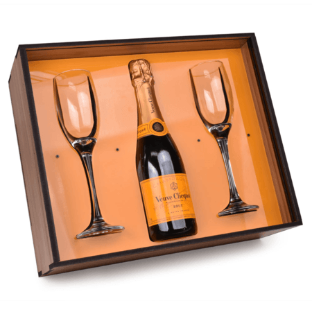 Kit Bebida Personalizado - Veuve Clicquot e 2 Taças Clássicas em  Caixa Nobre de Madeira