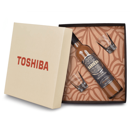 Kit Bebida Personalizado - Licor Bardêra e 2 Copos